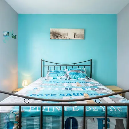 Prázdninový dům Jolie Maison Mitoyenne *